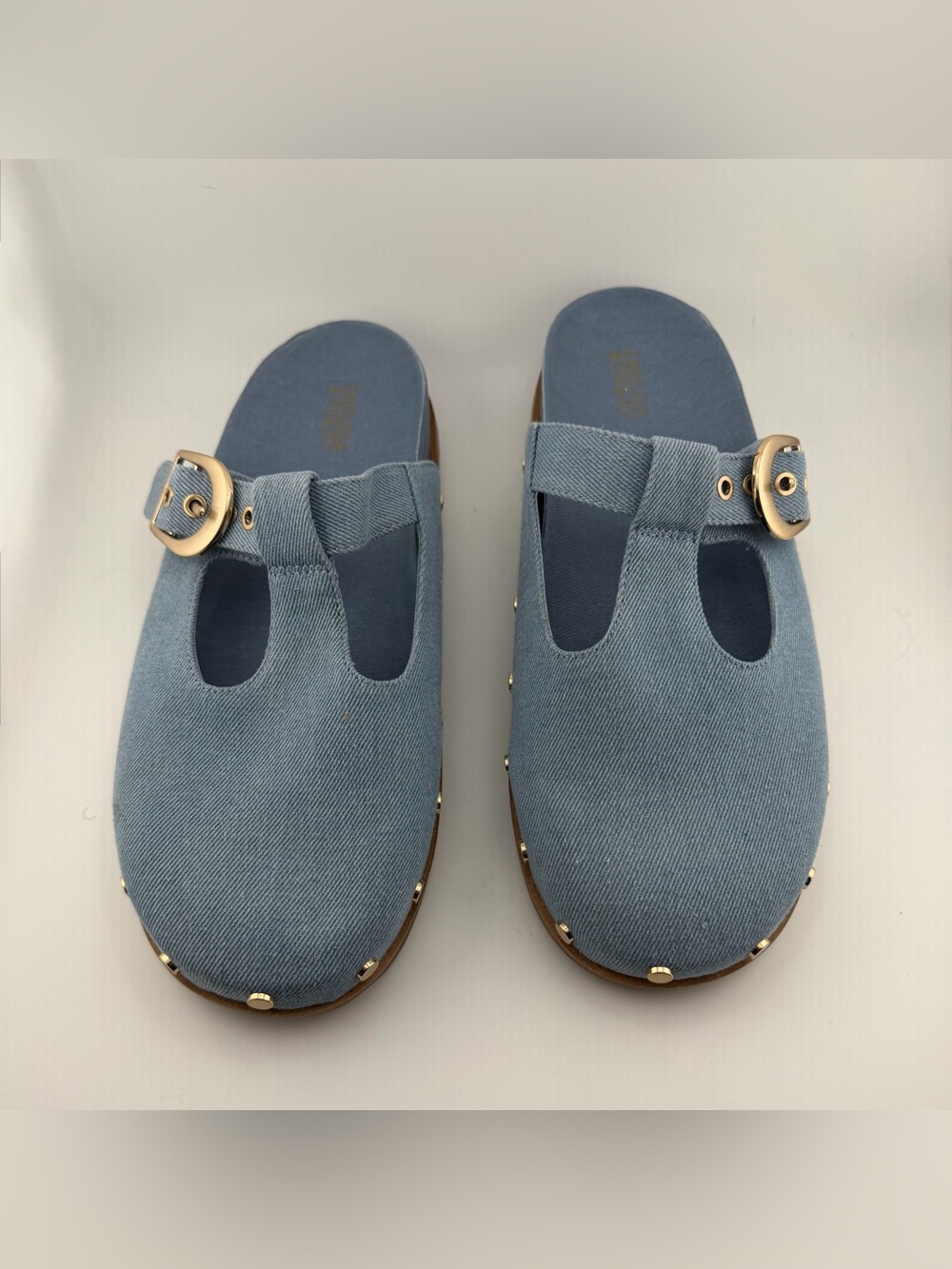 Chelsea & Violet Kalli Denim Studded Clogs Mules Blue Gold Women’s 9.5M NWOB
